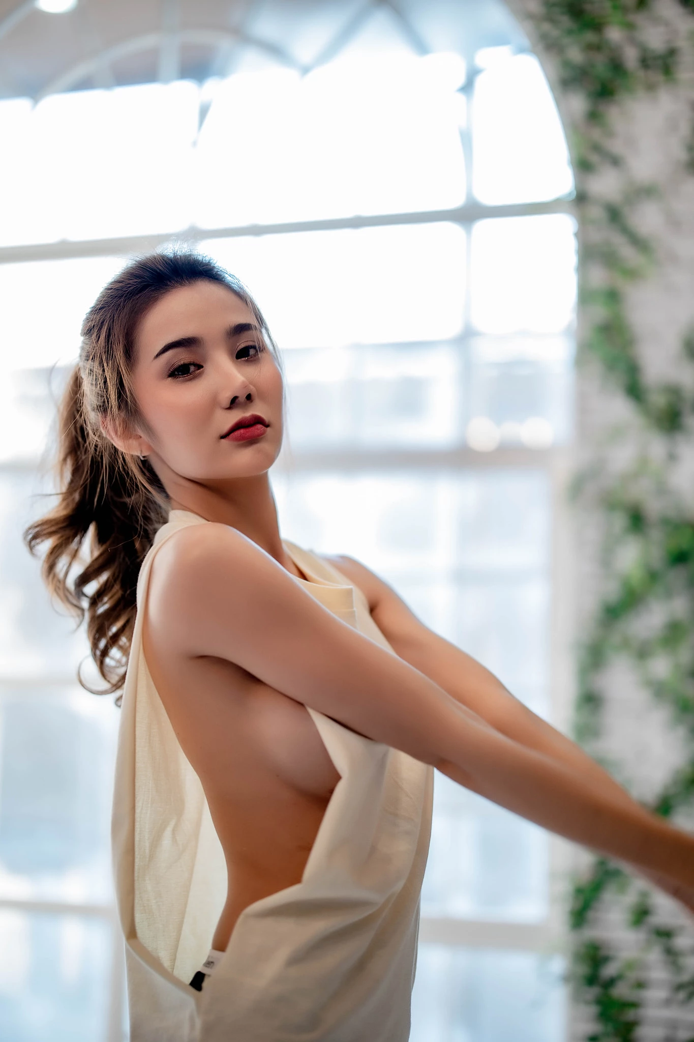 นางแบบ พริตตี้ สาวสวย เสน่ห์ล้น หุ่นสุดเซ็กซี่ น้องใบหยก สาวสวยเต็มไปด้วยความสามารถมากมาย